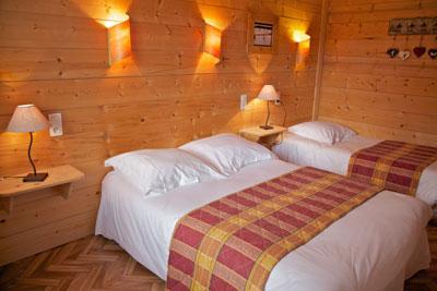 Hotel Logis Les Arobiers Lamoura Esterno foto